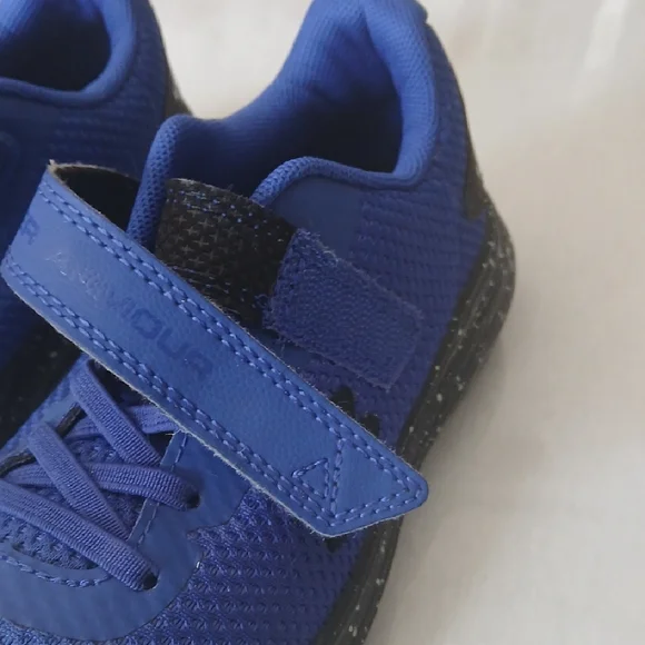 Under Armour Kids Royal Blue Sneakers - Picture 6 of 6